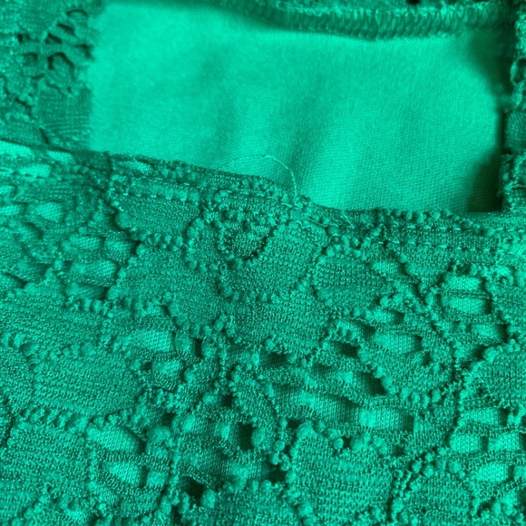GREEN LACE DRESS - Picture 4 of 5